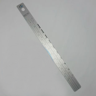 ����C�{���