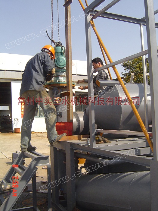 推進(jìn)式攪拌機(jī)施工現(xiàn)場(chǎng)